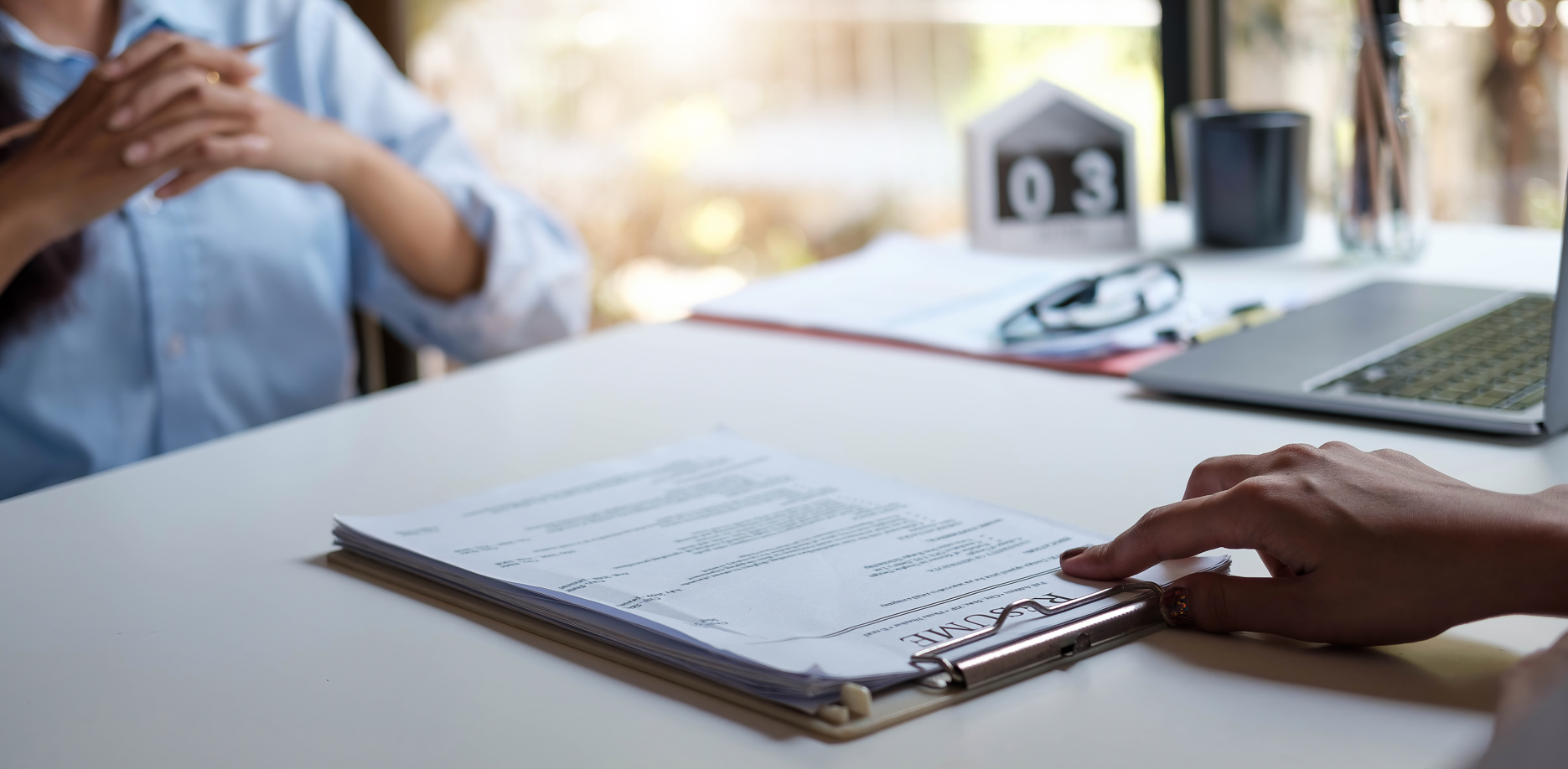 La decisión final: Entrevista de trabajo